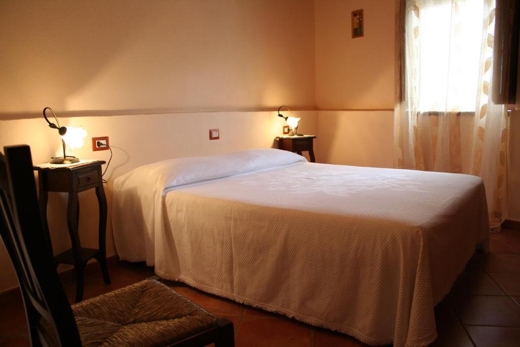 Country House B&B Antica Dimora Del Sole Camerota Ruang foto