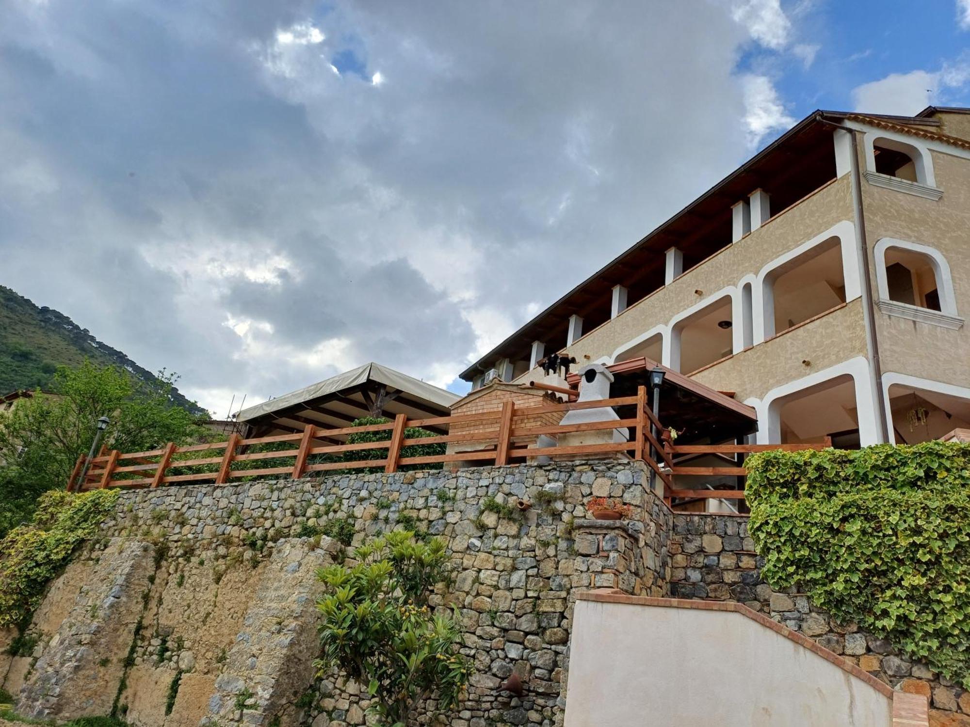 Country House B&B Antica Dimora Del Sole Camerota Bagian luar foto