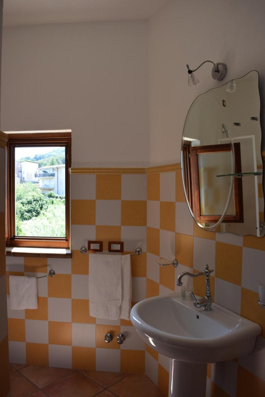 Country House B&B Antica Dimora Del Sole Camerota Bagian luar foto
